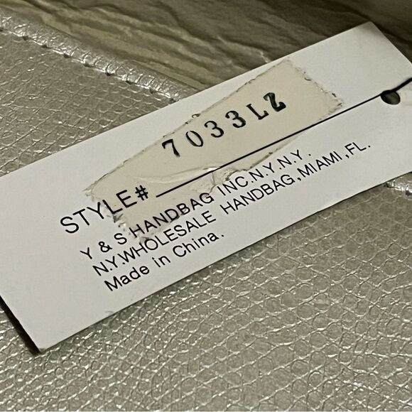 Y&S Ivory with Gold Tone Chain Shoulder Cross Body Clutch Bag - Picture 13 of 15